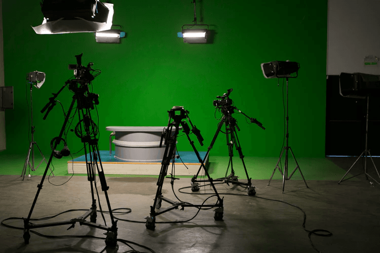 Studio & Broadcast
