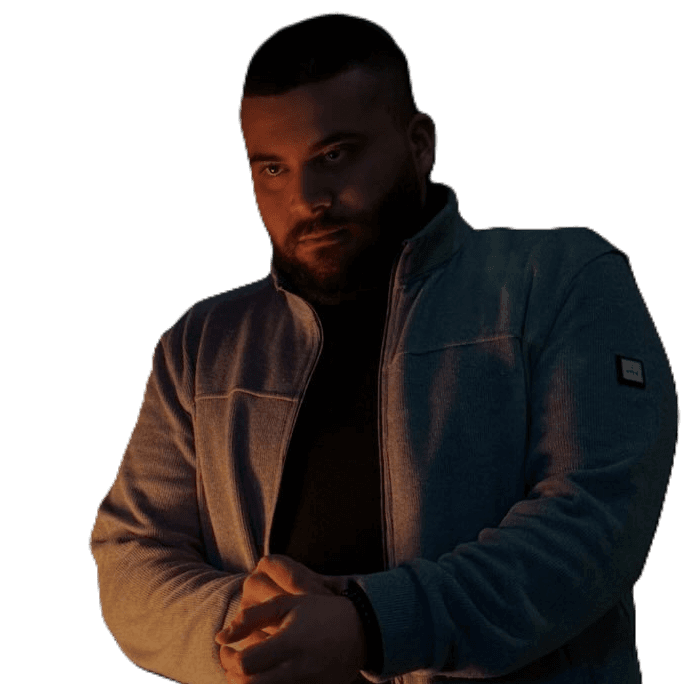 Ali M.